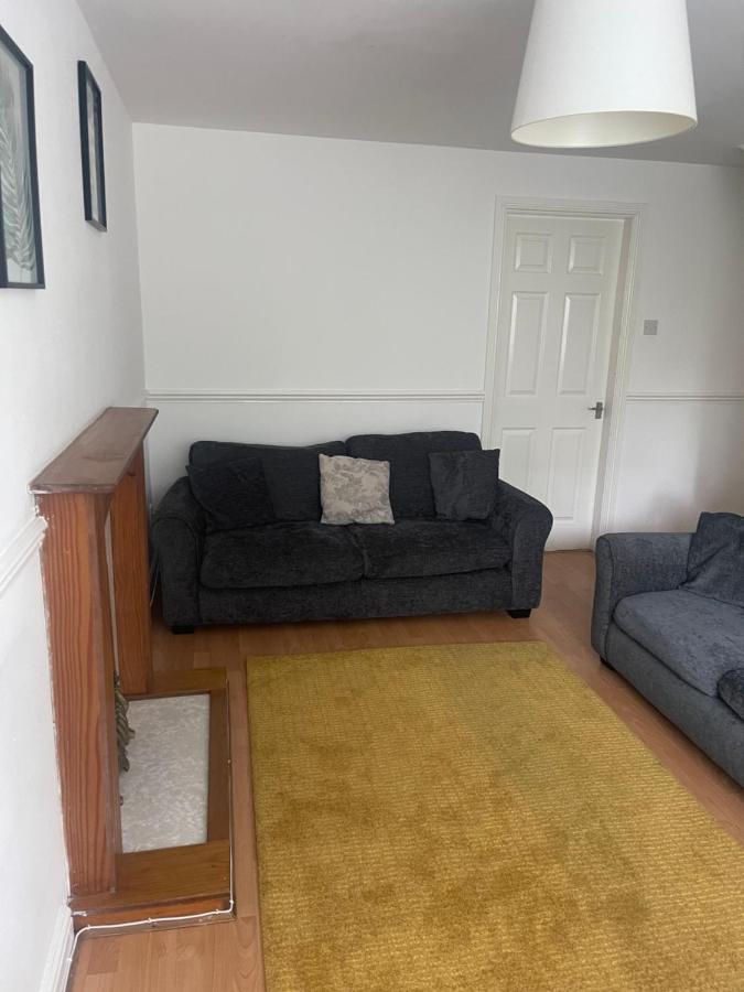 House Number 12 Sleeps Up To 4 With Smart Tvs In Every Room Wellington  Esterno foto